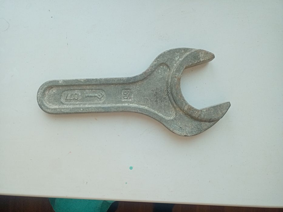 Ключ гаечный 65 для