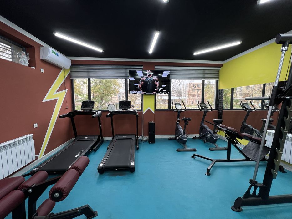 Тренировке в тренажерном зале Underground