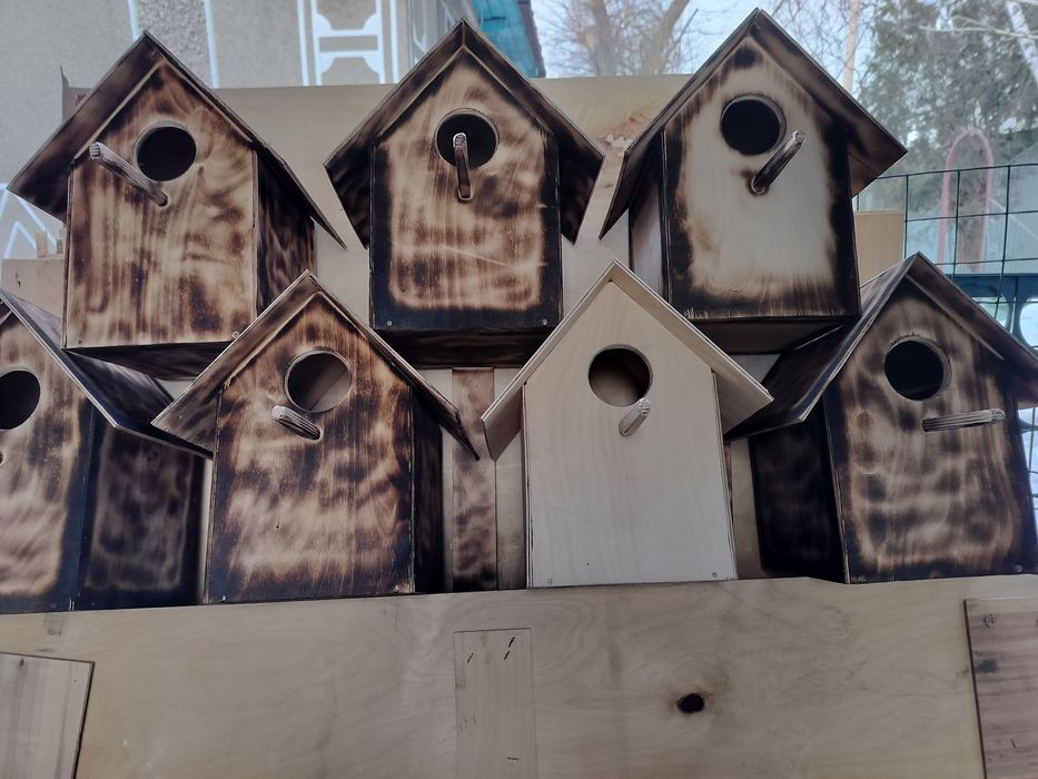 Скворечники для средней птиц.