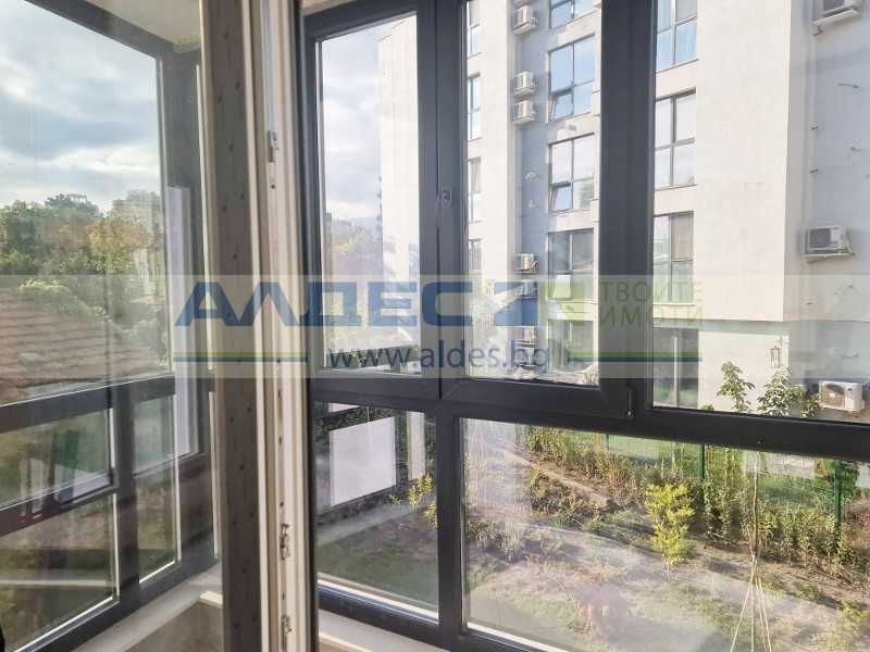 Продава се Тристаен апартамент в София, Хладилника - 92 кв.м за 2924 €/кв.м - Снимка #2