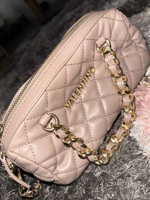 Оригинални чанти valentino