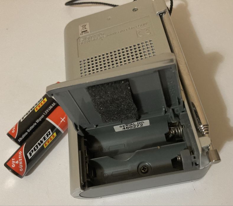 Портативен радио приемник SONY ICF-S22