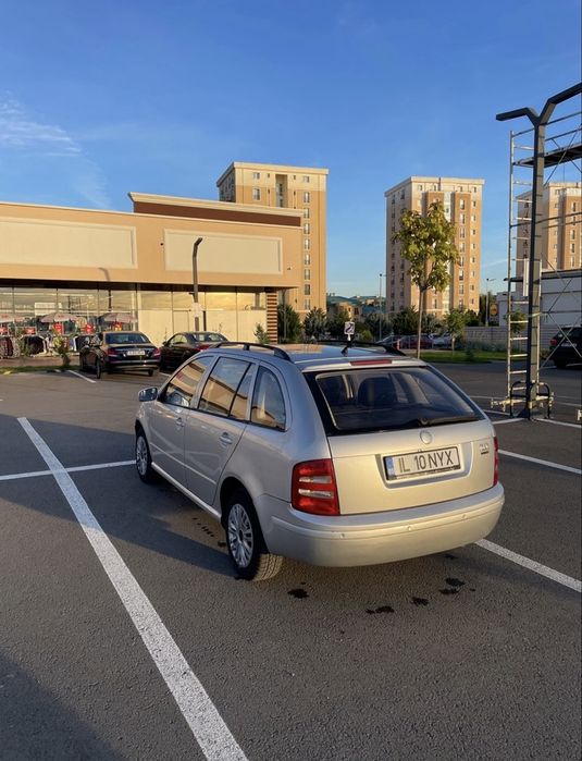 Skoda Fabia break, motor 1.2 benzină, An 2003, 250.000 KM.  Ac funcțional !