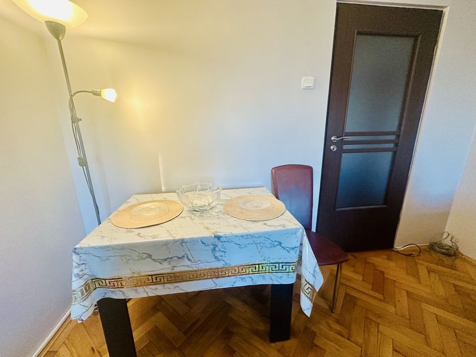 Inchiriez apartament 2 camere zona Parcul Tabacariei