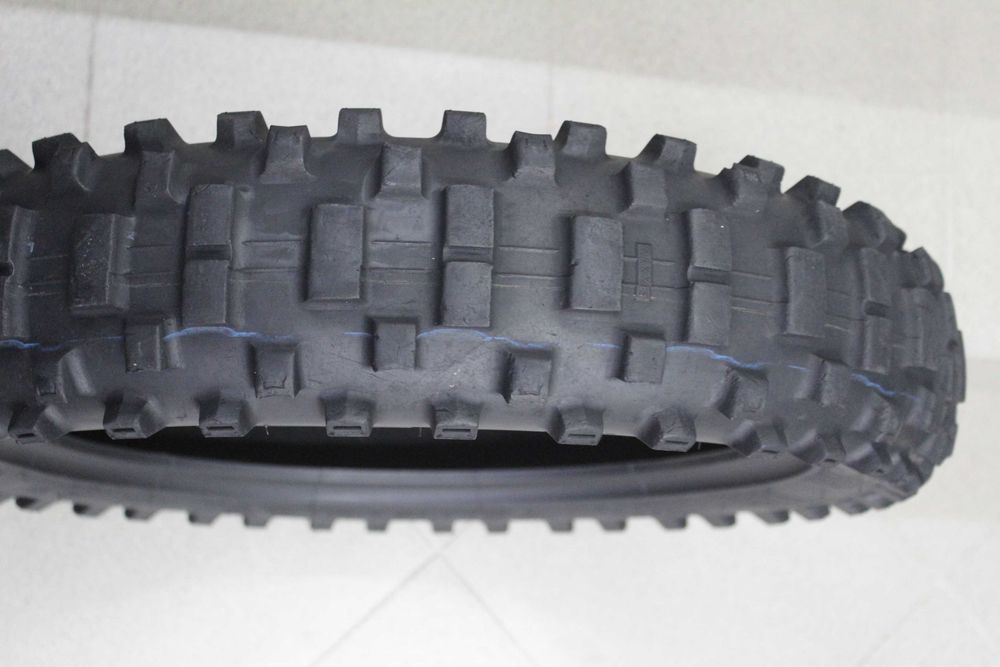 140/80-18 Maxxis