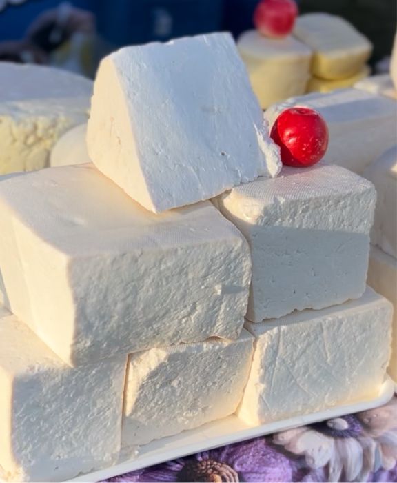 Telemea de vaca casa