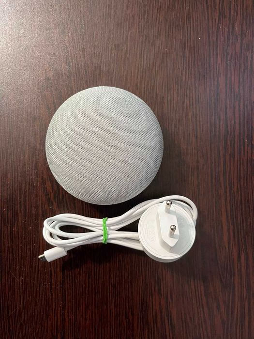 Google Nest Mini - Gen 1 (Google Assistant)