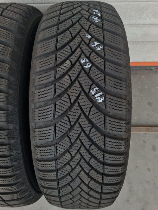 Зимни гуми 2 броя SEMPERIT SpeedGrip5 195 65 R15 дот 4024