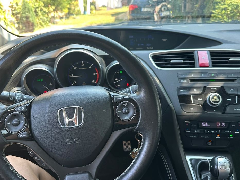 Honda civic 5 DR