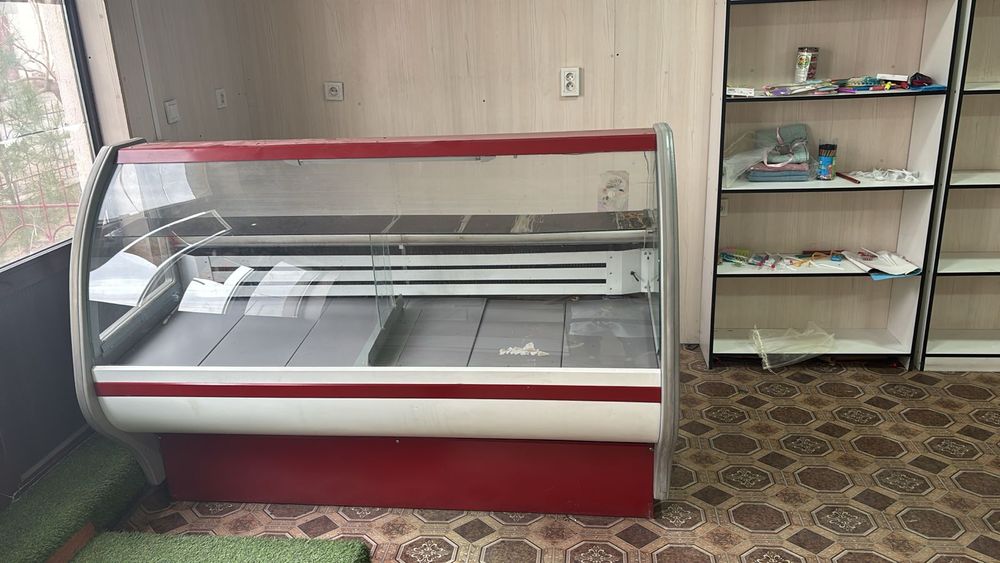 Холодильник  почти новый