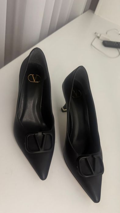 Продам новые туфли