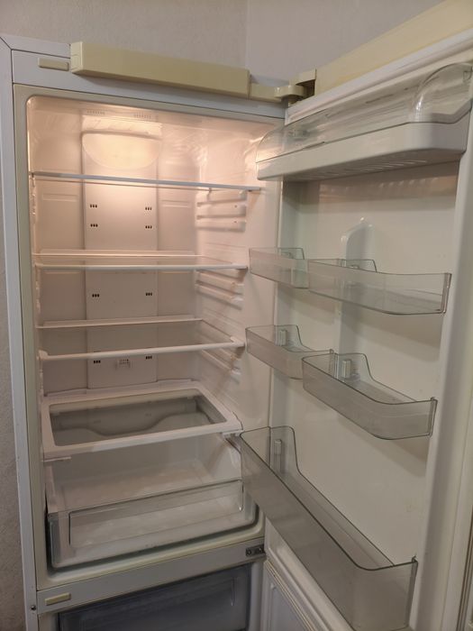 Холодильник Samsung RL40EGSW