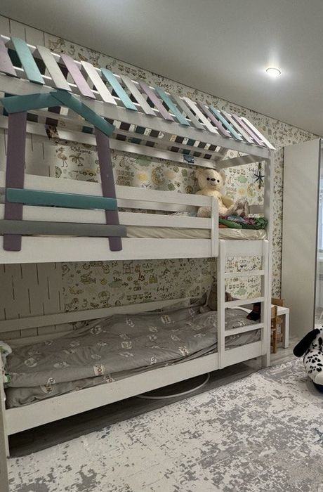 двухъярусная детская кровать