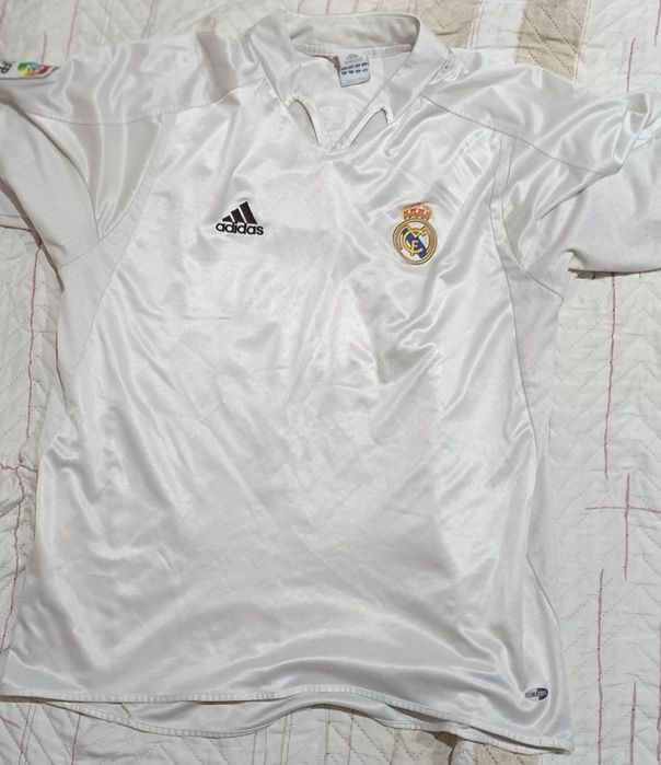 Продавам футболни тениски