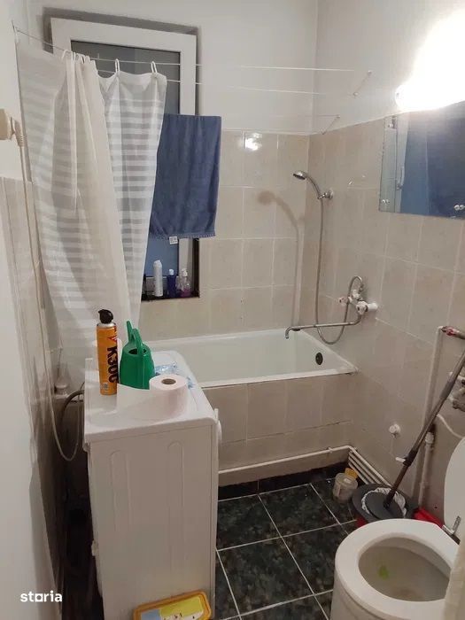 7 Noiembrie - Vanzare ap. 3 camere - Str. C-tin Romanu Vivu