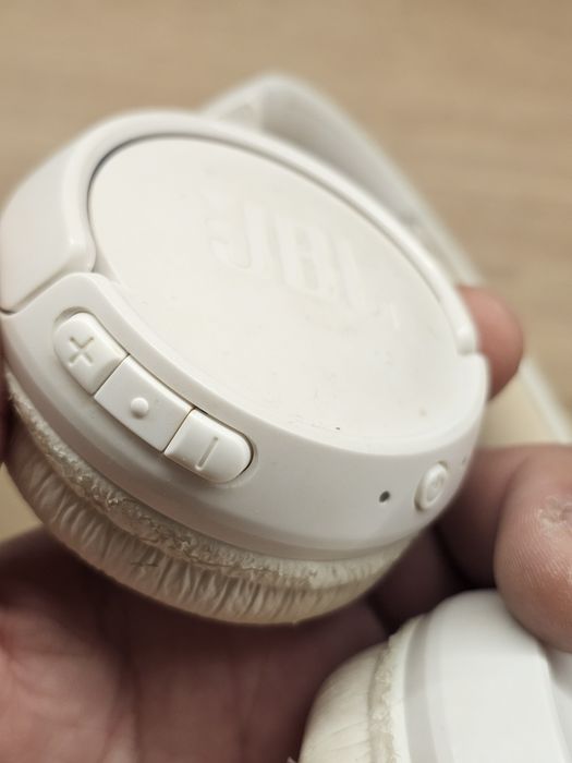 Безжични слушалки JBL