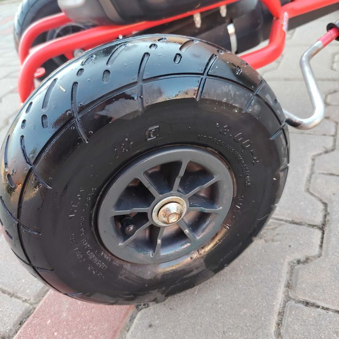 Cart cu pedale pentru copii