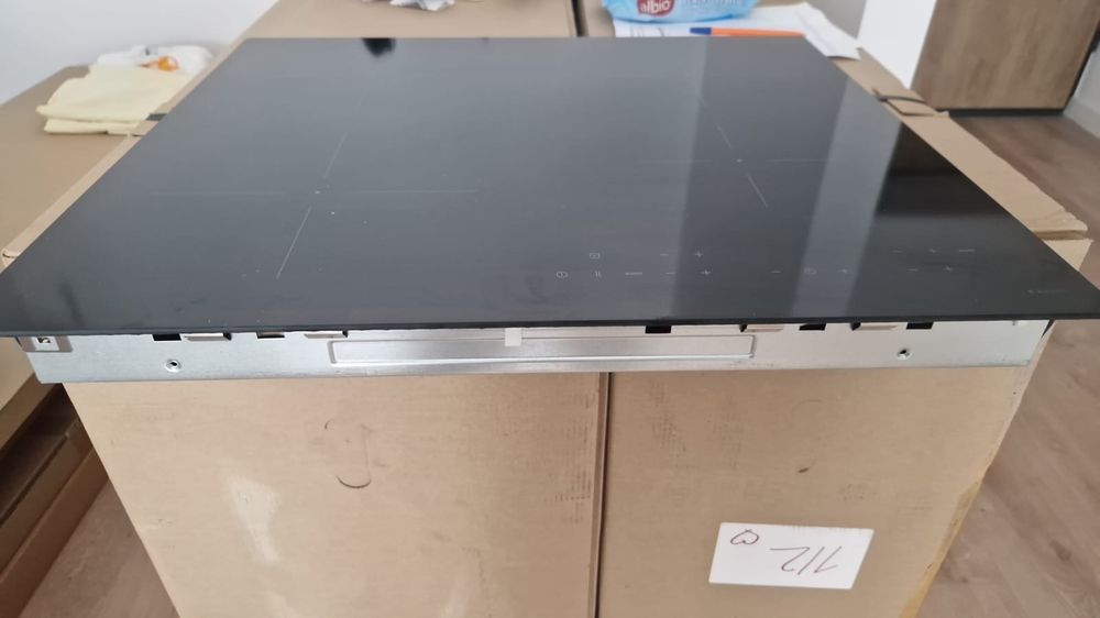 Plită cu inducție IKEA MATMÄSSIG, 4 zone, nouă – 800 lei