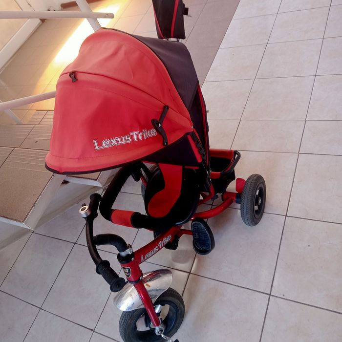 Трехколесный велосипед