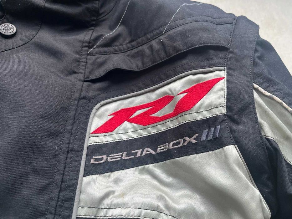 Оригинално яке Ямаха Р1 5pw rn09 R серия Yamaha 2002