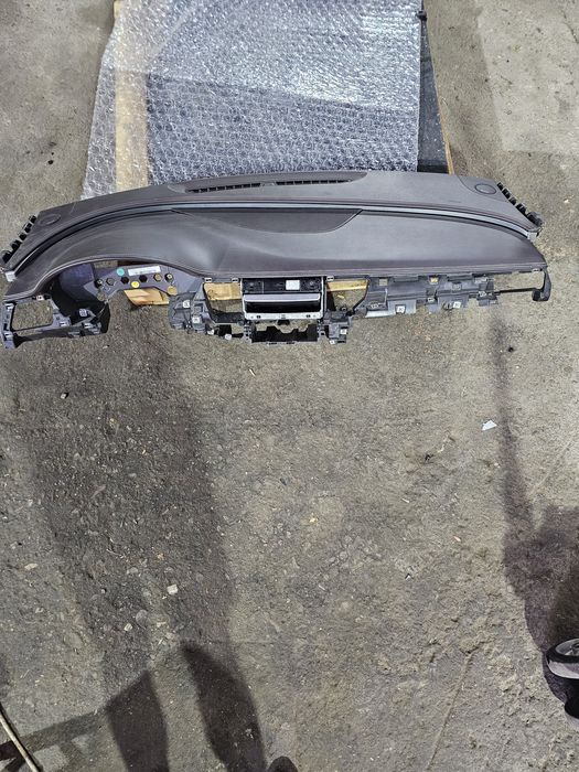 Арматурно табло за Audi a8 d4 4h шито табло