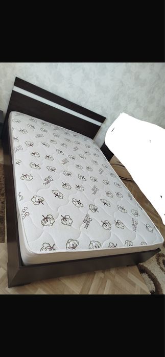 Продам шкаф и кровать в спалтню