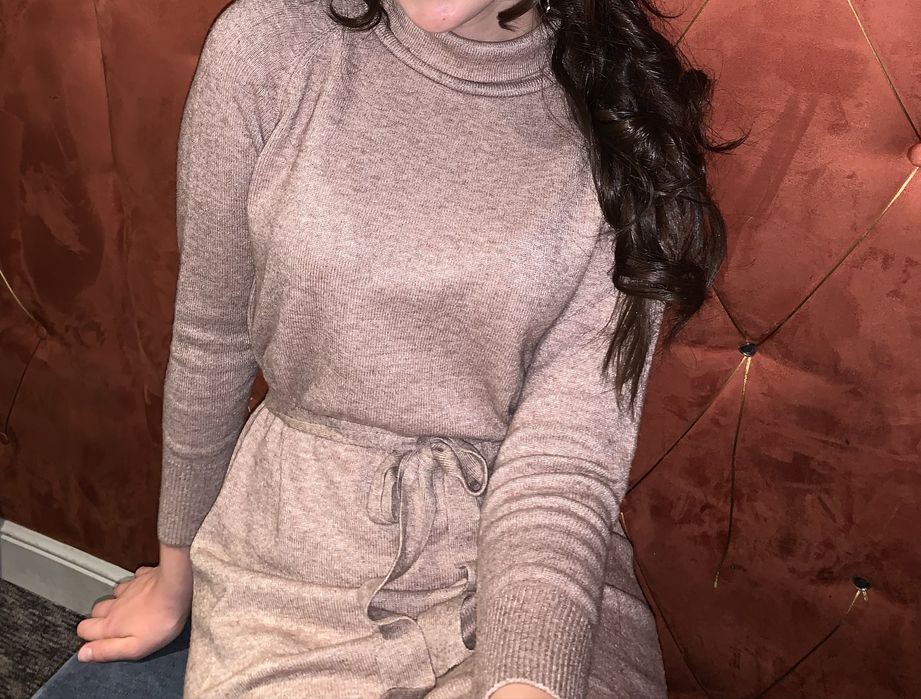 Продам платье теплое