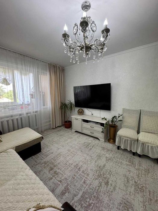 Продается 3 комн кв Канай би, 40