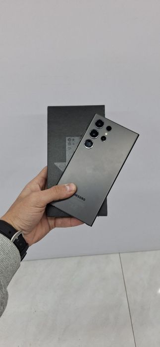 Samsung Galaxy S24 Ultra 12/256 GB Black ideal