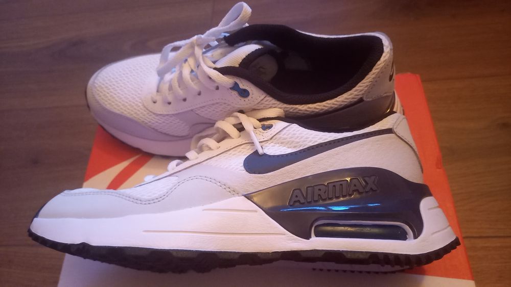 Маратонки Найк Air max. Нови.