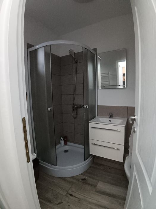 Apartament de închiriat