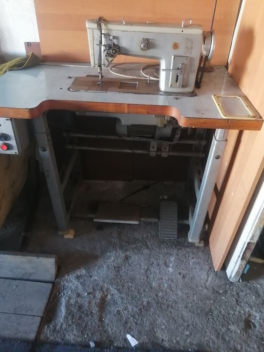 продам швейную машинку