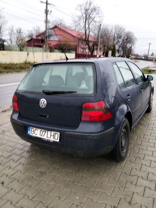 Vand golf 4 1.4 benzina