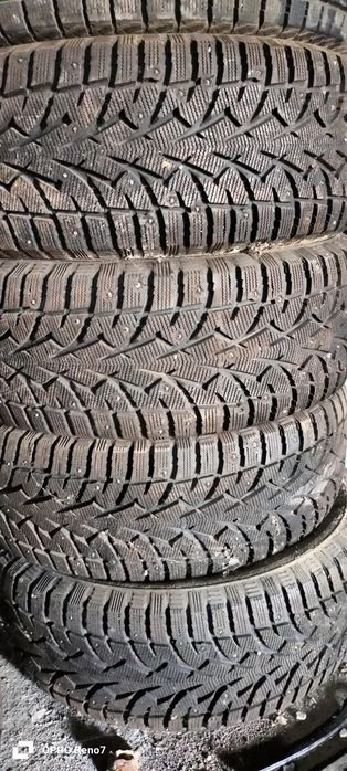 Зимние шиповынные б/у шины