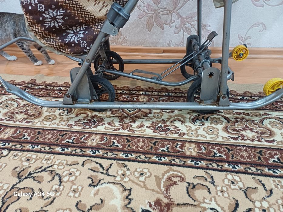 Продам санки -коляску