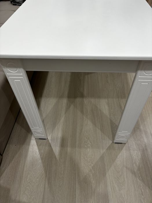 Продается стол кухонный