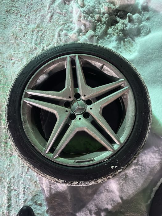 Продам Диск с шинами Triangle зимние R19