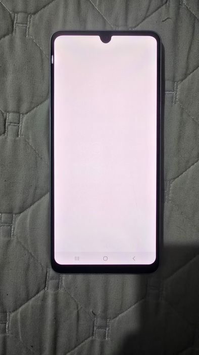 Продам телефон а33