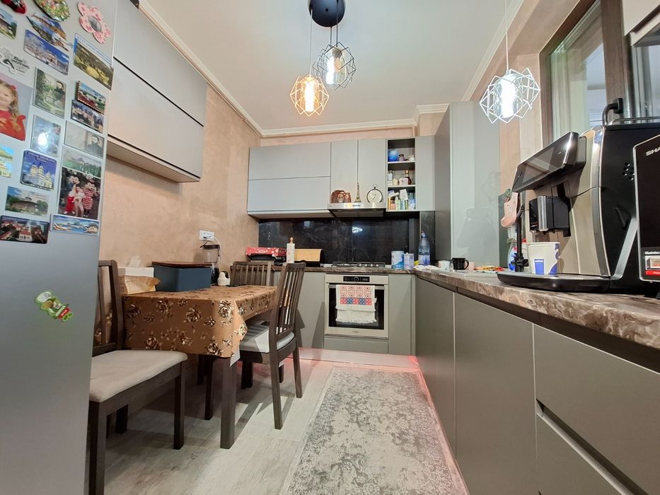 Apartament 3 camere de vanzare Valea Lupului, terasa proprie 110 mp