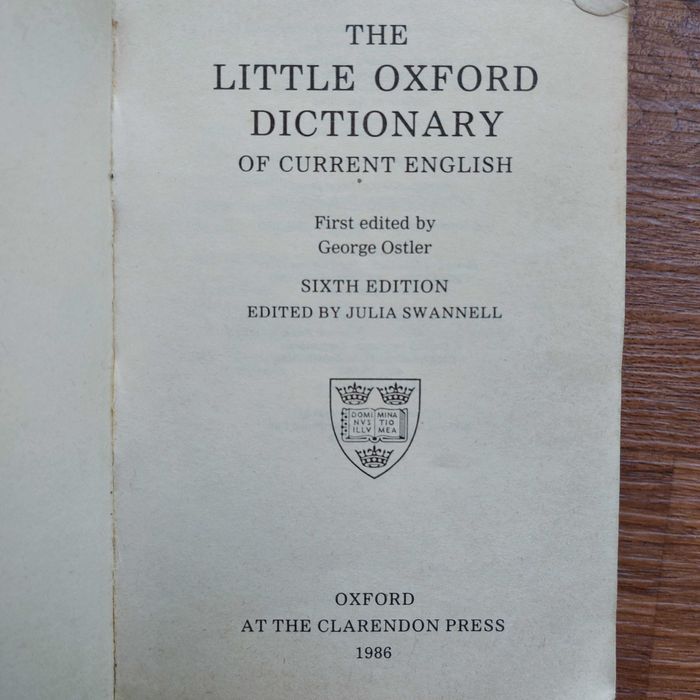 LITTLE OXFORD dictionary