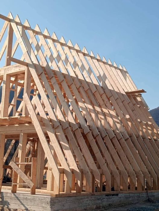 Folosim lemnul de calitate superioară la aceste tipuri de case