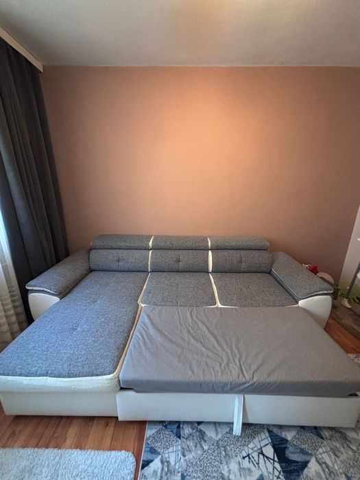 Canapea extensibila cu lada Mobexpert