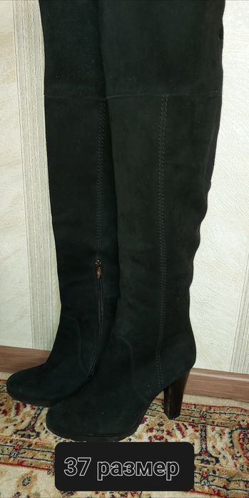Замшевые сапоги. 36-37 размер.