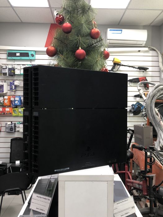 Playstation 4 1TB (p25)