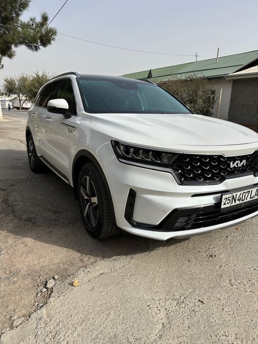 Kia sorento sotiladi