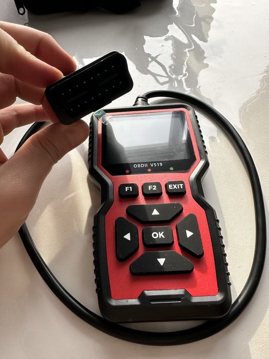 Автосканер OBD2 V519