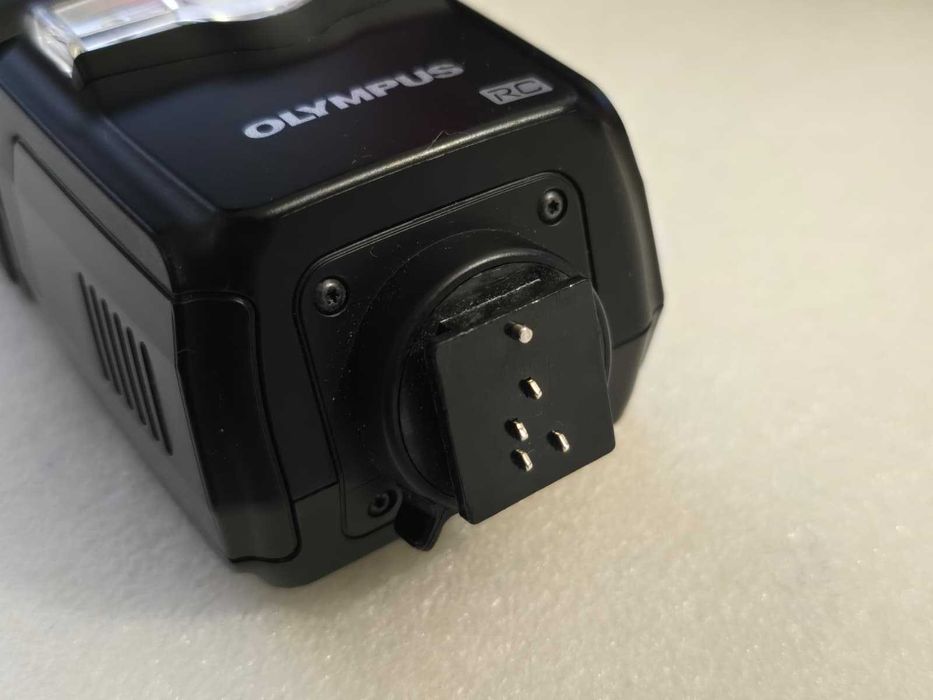 Blit Olympus FL-600R Electronic Flash, Wireless RC, LED 12mm