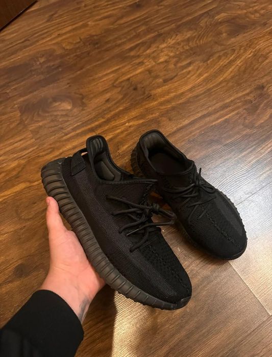 Yeezy 350 czarne