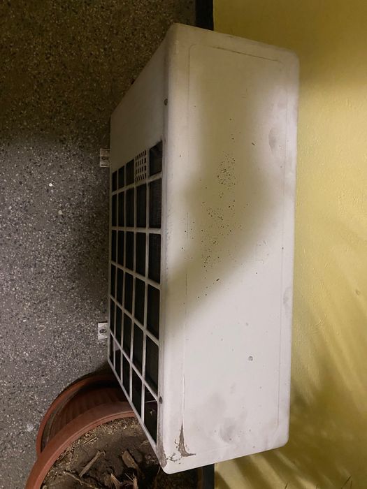 Продавам климатик Самсунг модел SH12ZA1B ,Дванайска