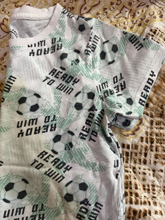 Продается пижама на мальчика.